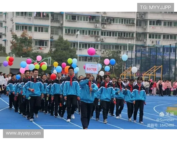 献给绿茵场上的英雄们的旋律与梦想之歌 献给绿茵场上的英雄们的旋律与梦想之歌
