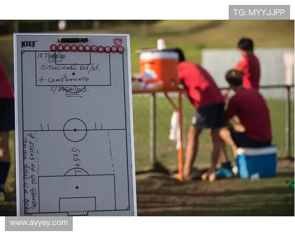 足球明星薪资计算的背后秘密与市场因素分析 足球明星薪资计算的背后秘密与市场因素分析