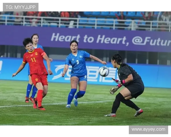 杭州亚运会足球赛点评:速度与激情交织的精彩表现分析 杭州亚运会足球赛点评:速度与激情交织的精彩表现分析