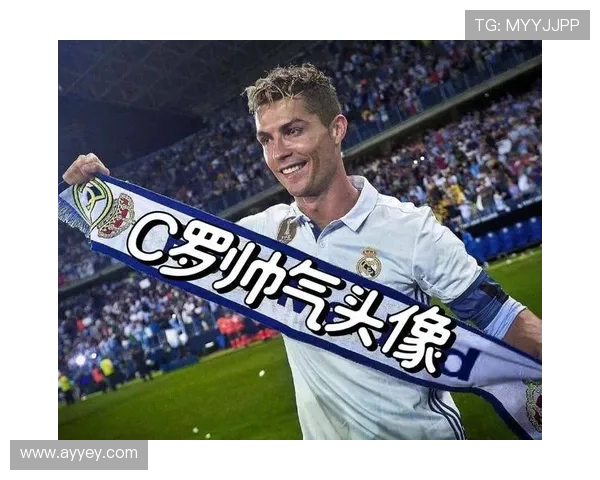 足球明星超萌头像女神秘魅力展现可爱风采引领时尚潮流